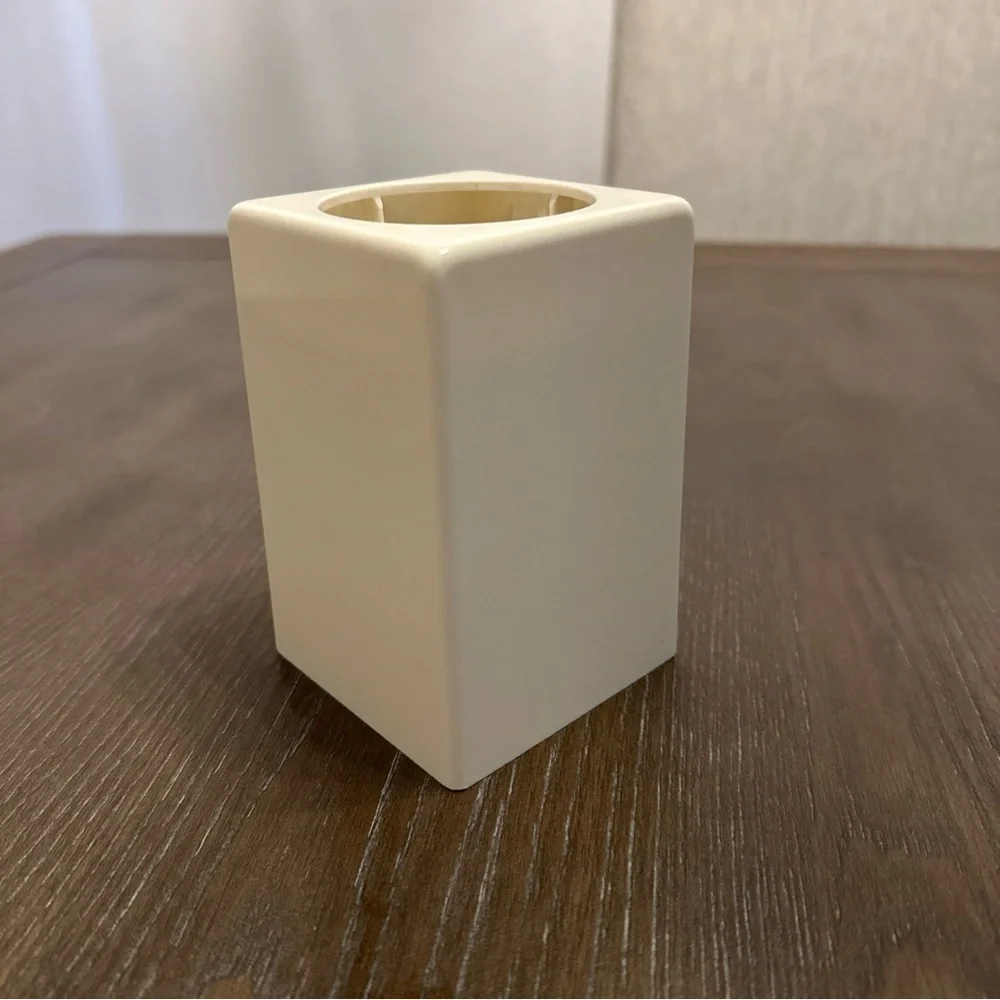 Vintage Dixie Bathroom Cup Pop Up‎ Dispenser Holder Beige Plastic 3oz